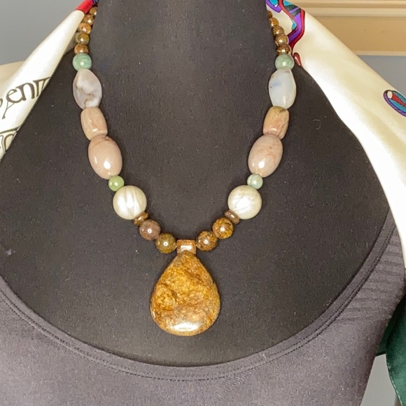 - Vintage Large Healing Stone Necklace Natural Stone Jewelry Statement Piece - Picture 1 of 9